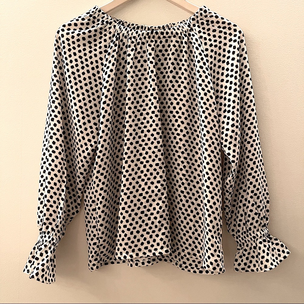 NWOT Banana Republic Black & White Polka Dot Long Sleeve Blouse Small